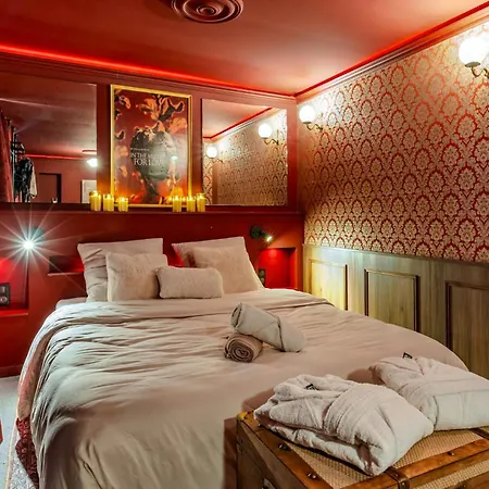 La Courtisane - アパート *