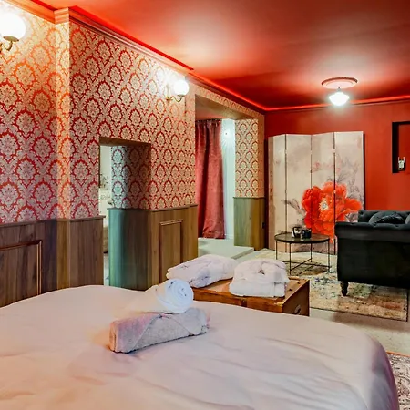 La Courtisane - * ニーデルブロン・レ・バン