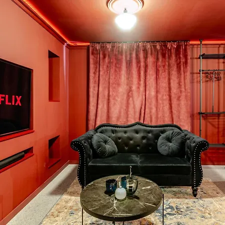 La Courtisane - アパート